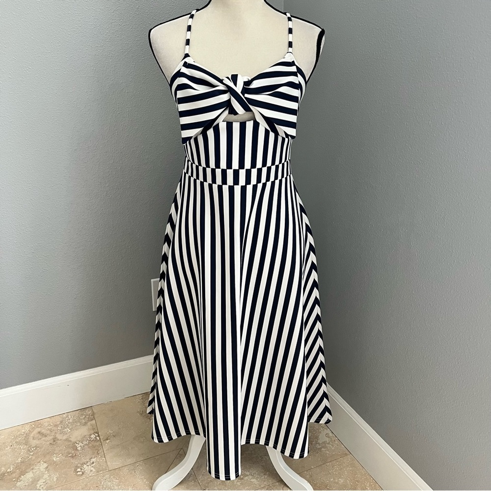 Boohoo Blue and White Asymmetrical Tie Front Sundress - Picture 2 of 14